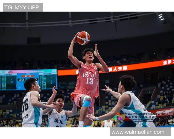 成都篮球队在城市联赛中的战术表现分析与点评